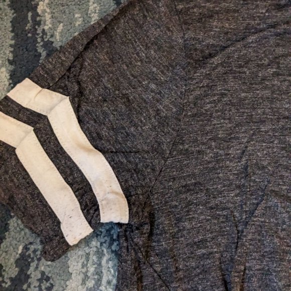 Wallflower Bunch Bottom Grey T-Shirt Size Large - Picture 4 of 6